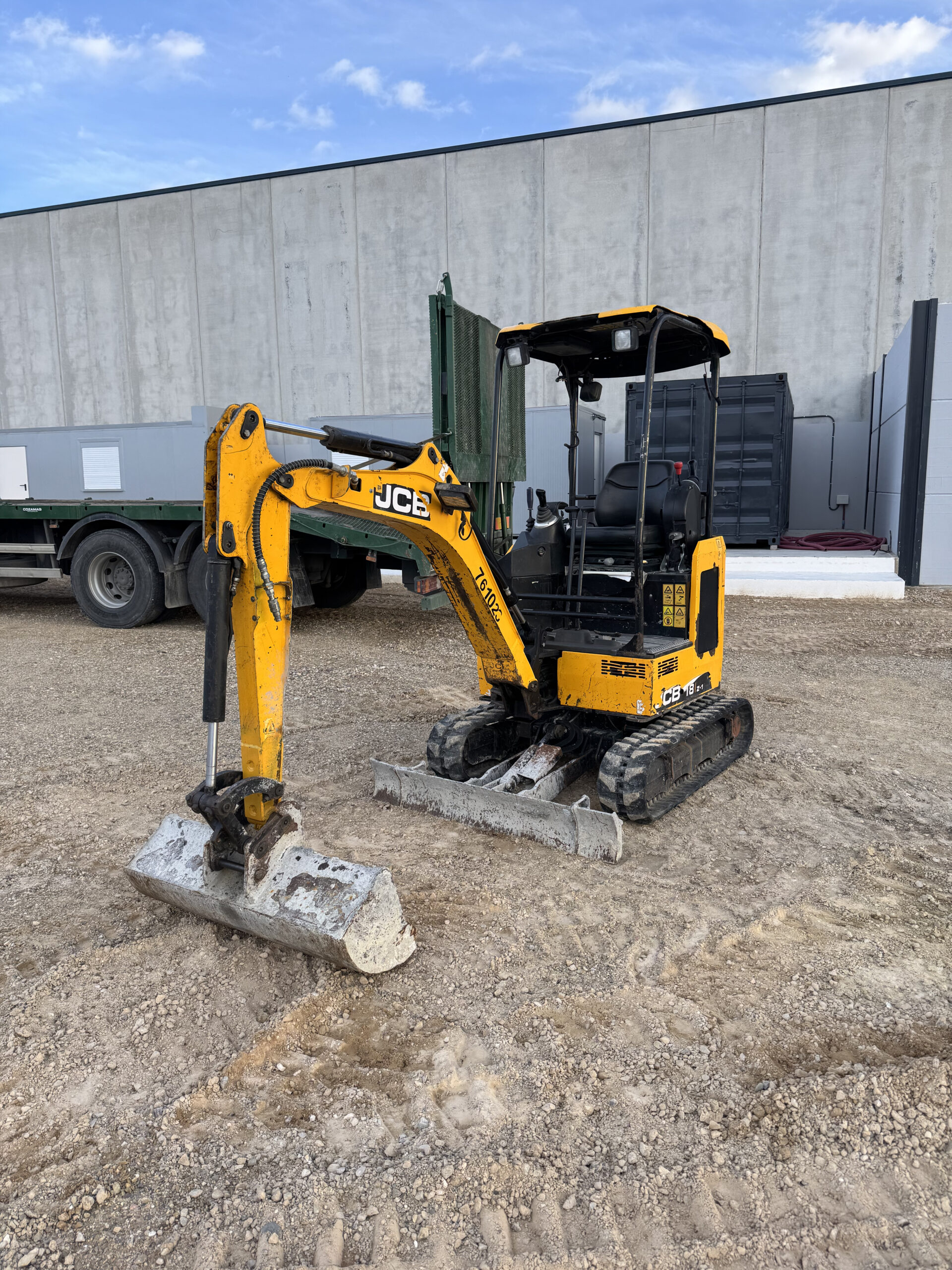 JCB 18Z de segunda mano - Usavent Zaragoza