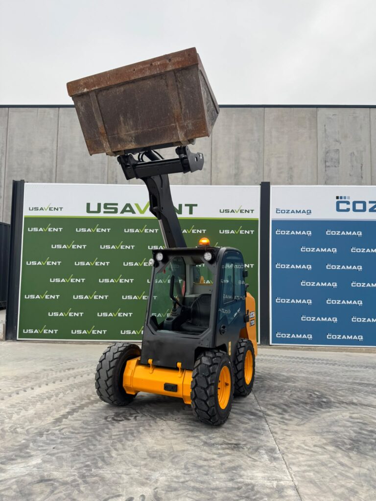 JCB 135 – foto 2